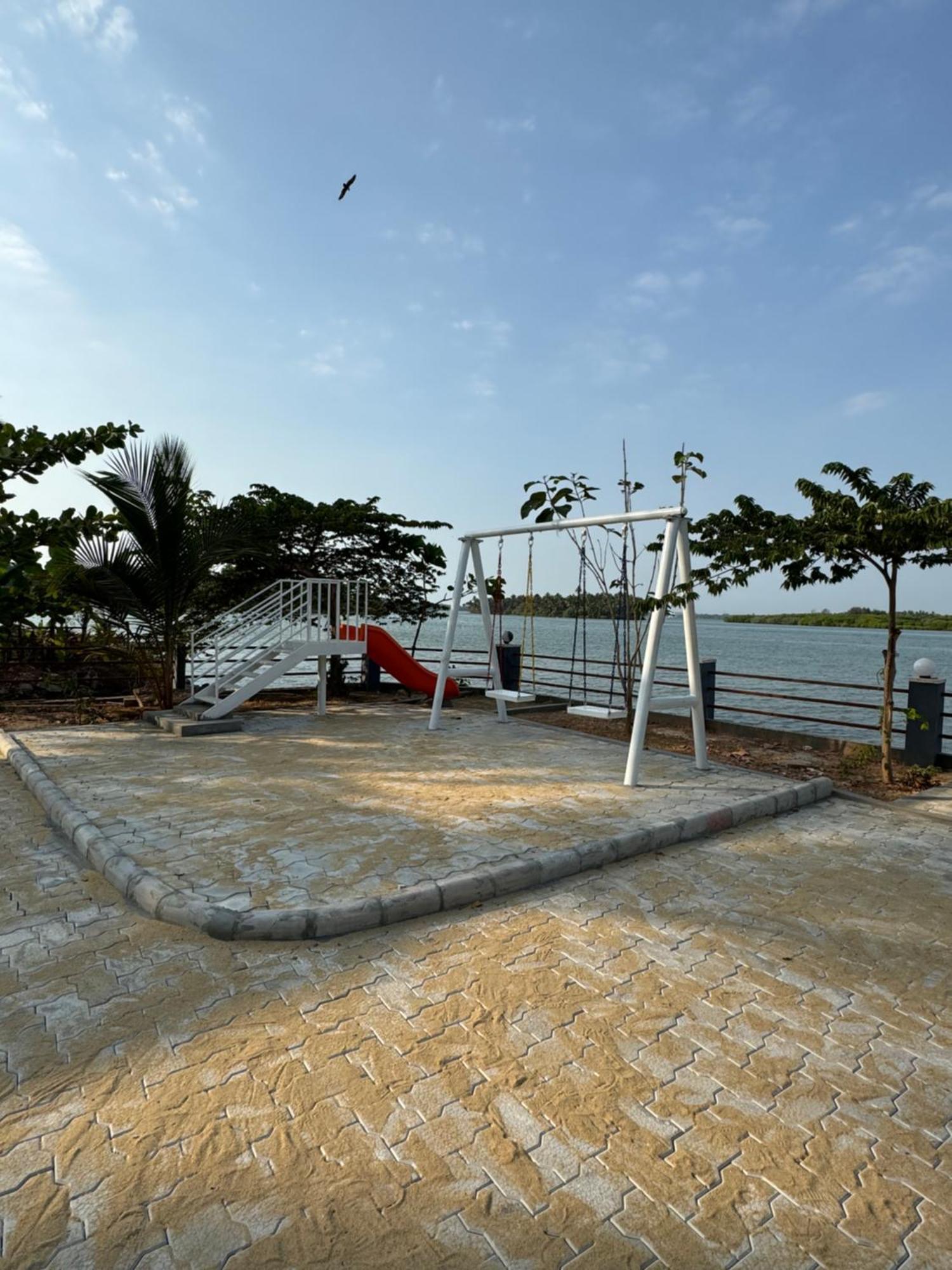 The Backwater Homestay Udupi Exterior foto